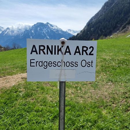 Arnika Appartement Blatten bei Naters Kamer foto